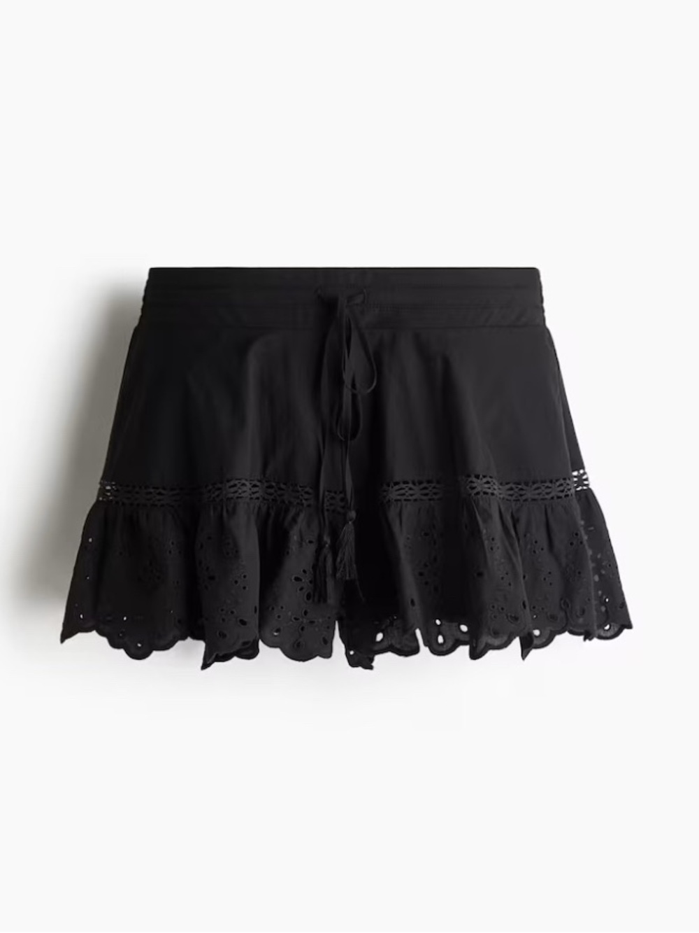 H&M Black Eyelet Tiered Women's Shorts